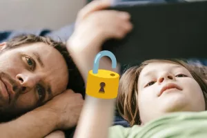 Lire la suite à propos de l’article Une astuce cachée de Google que tous les parents devraient connaître. Simple, gratuite et incroyablement utile